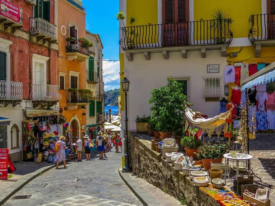 Ferienwohnung Lipari Centro Storico Flat 6 Mins From Port Exterior foto
